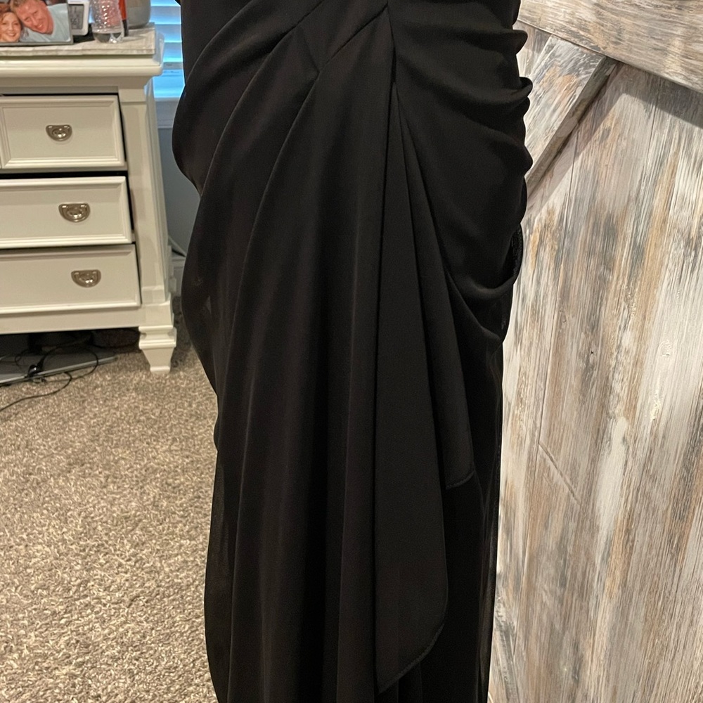 Black Ball Gown - Picture 3 of 7